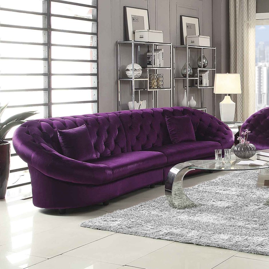 Фиолетовый диван