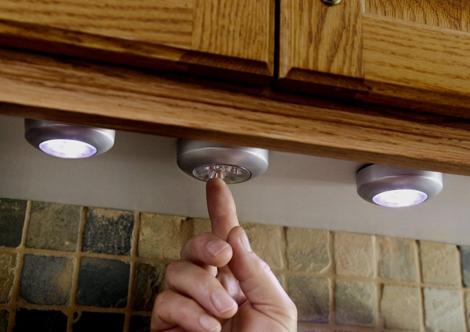 Светильники на батарейках для кухни