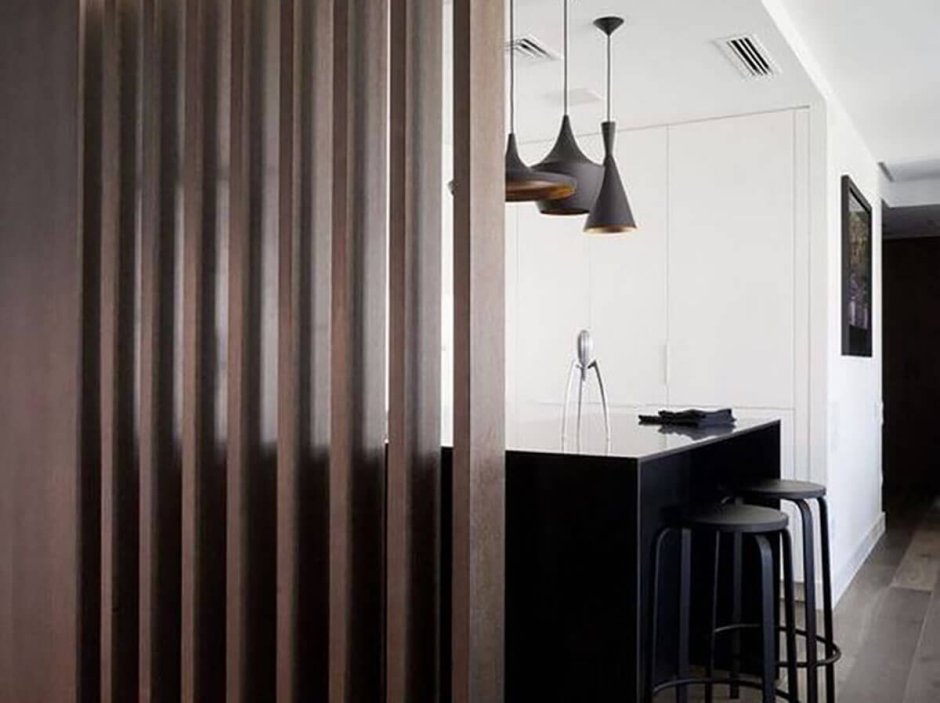 Вертикальные бруски в интерьере