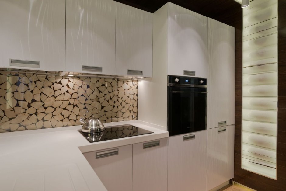 Белый глянцевый фартук на кухню