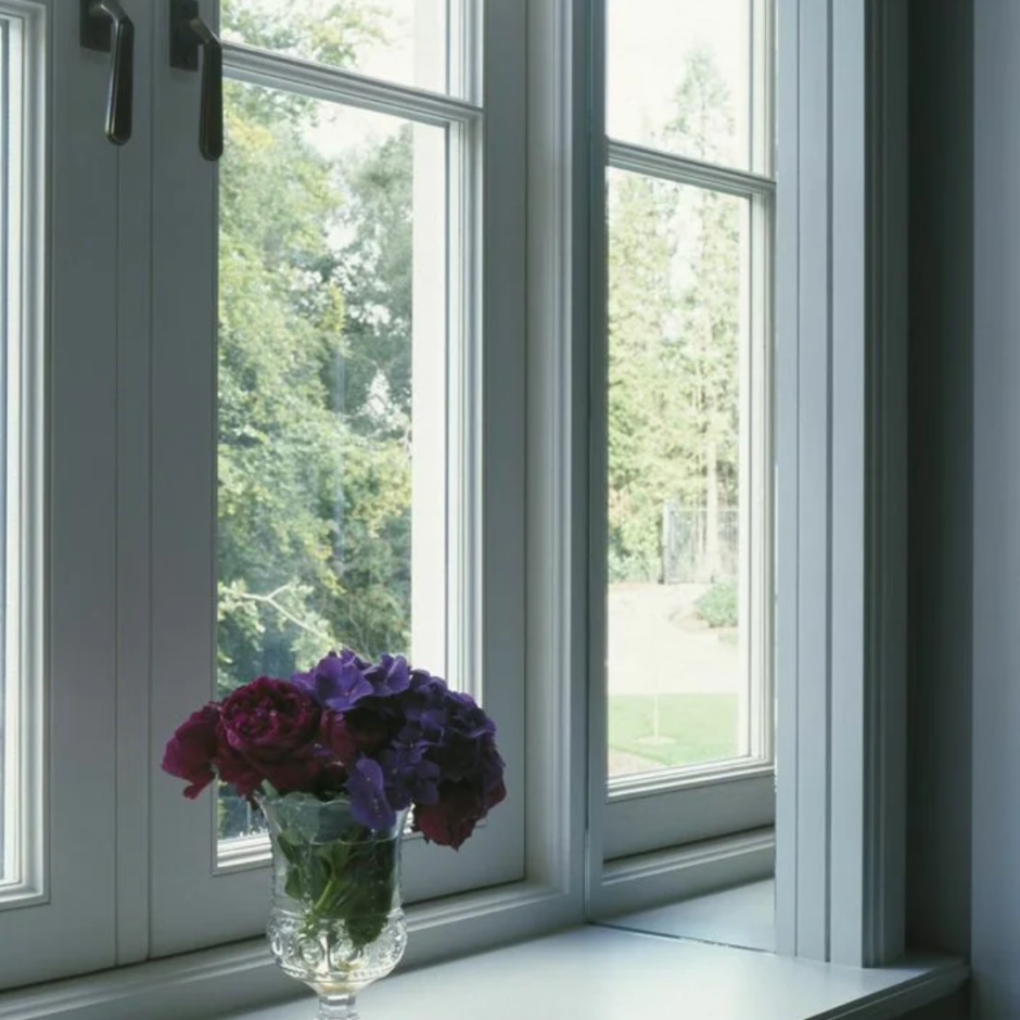 Зеркала на откосах окон