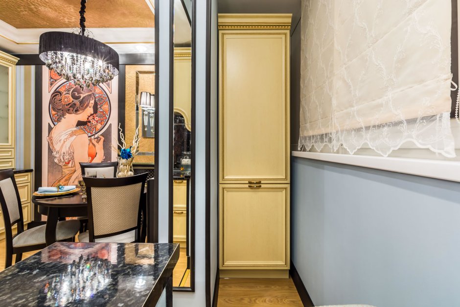 Зеркальные откосы на окнах