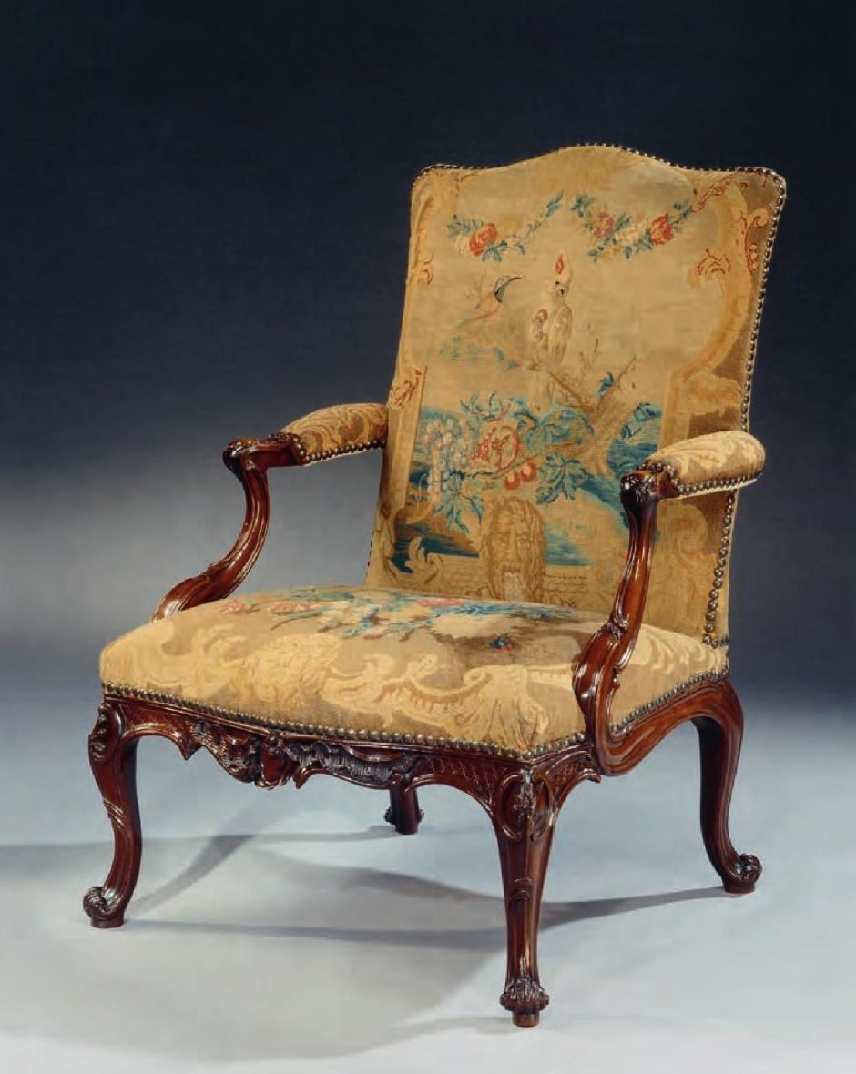 Резное кресло красного дерева Томас Чиппендейл