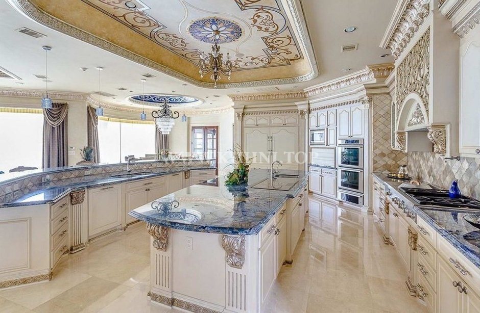 Роскошный интерьер кухни