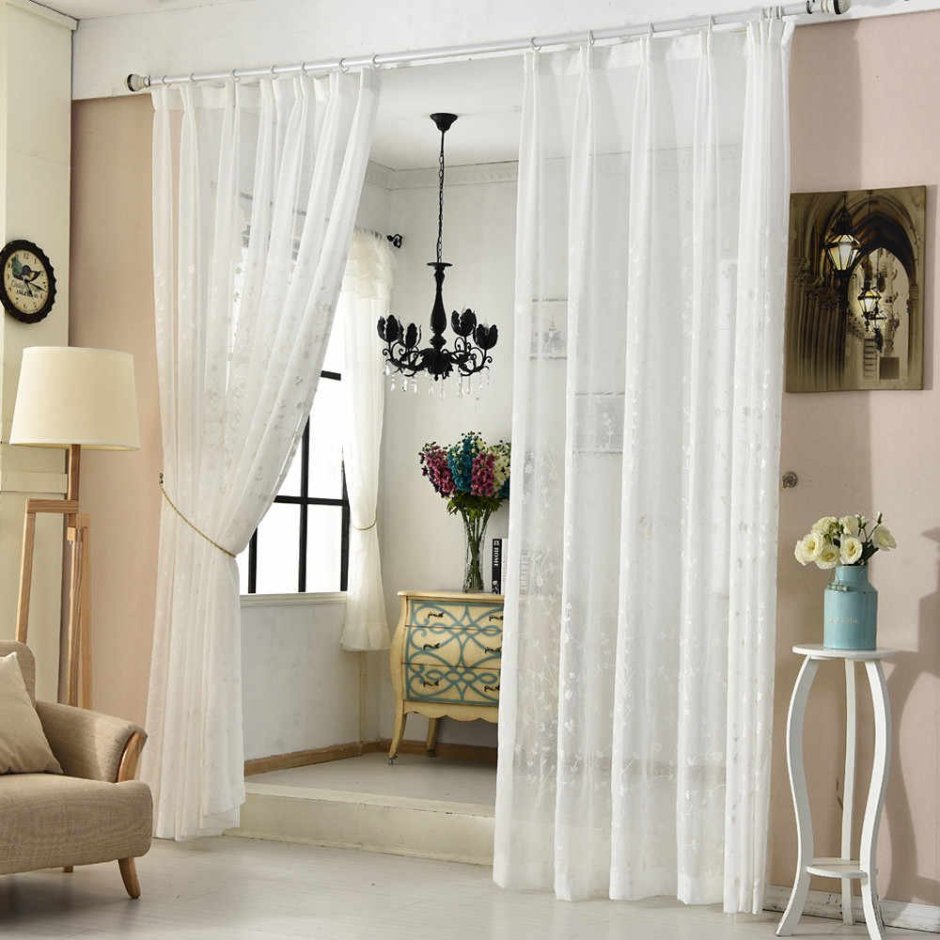 Зонирование шторами