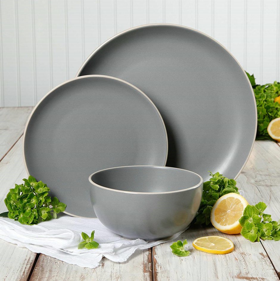 Керамическая посуда серая