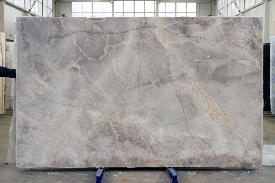 Мрамор Calacatta Gold