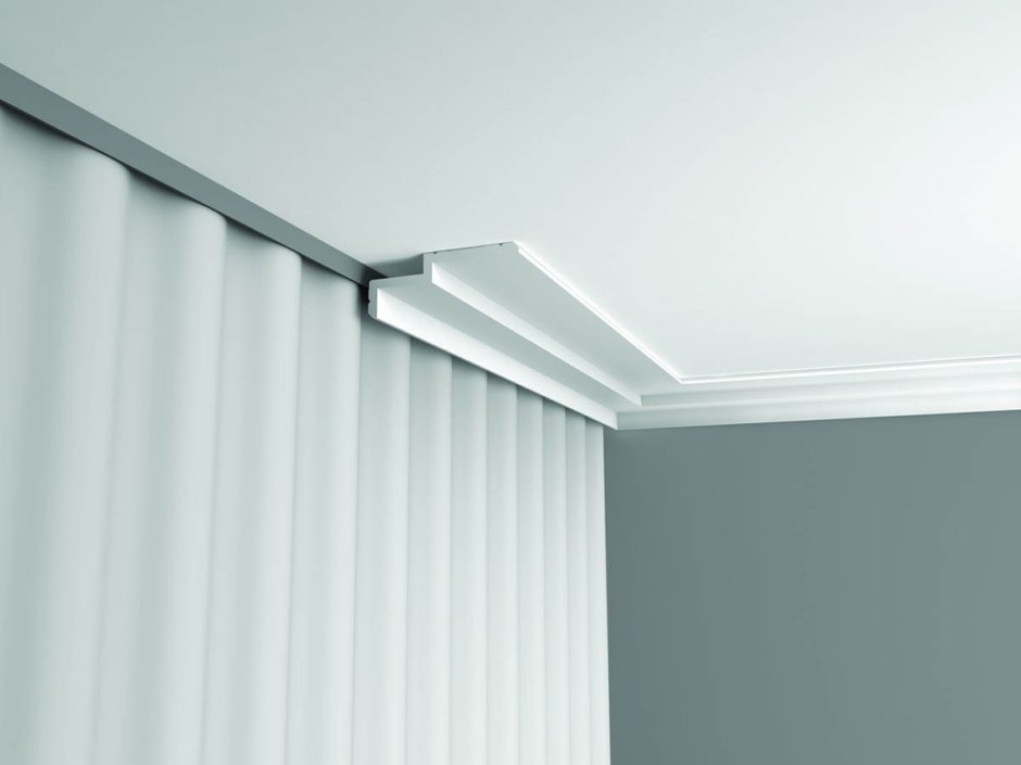 Плинтус потолочный mdb130