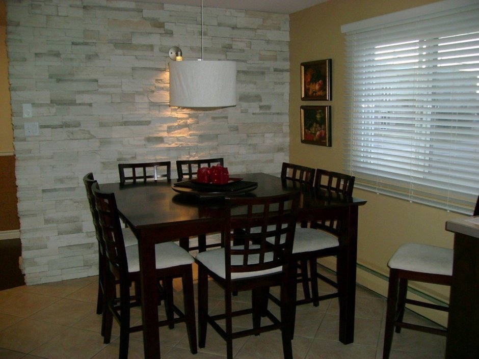 Декор кухонной стены у стола