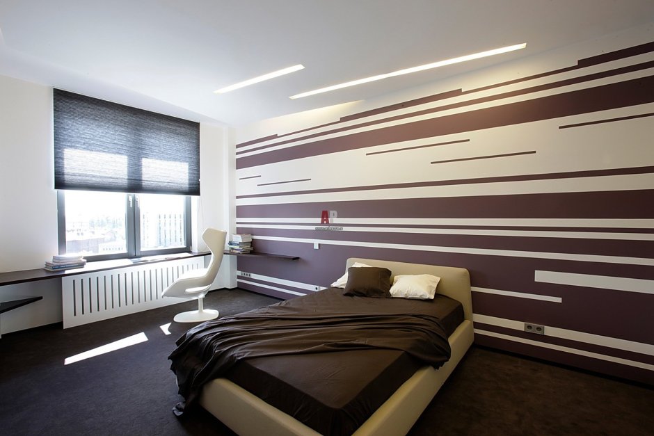Полоски на стене в интерьере