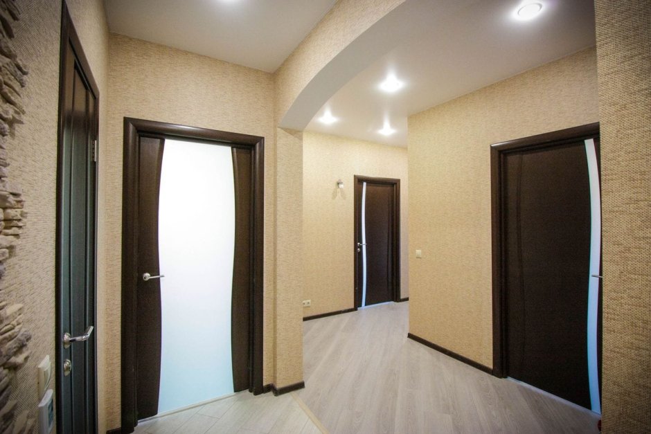 Интерьер квадратной прихожей