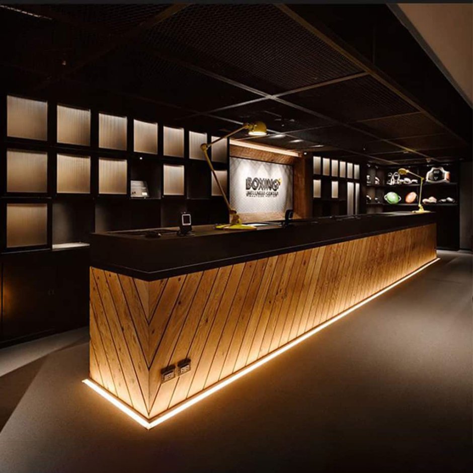 Деревянная барная стойка