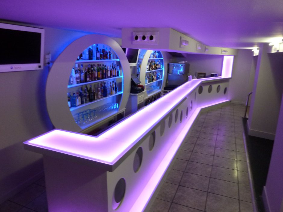 Бар в космическом стиле
