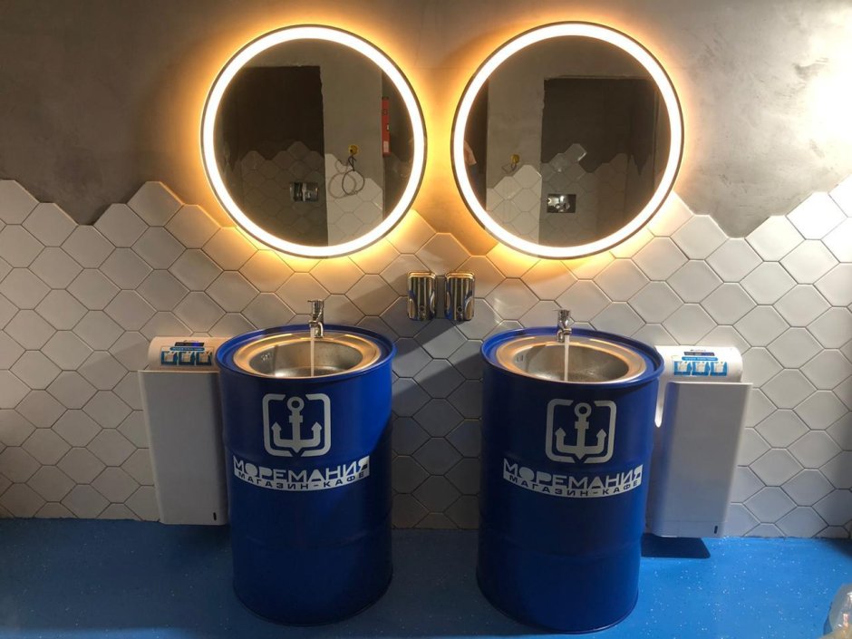 Умывальник из 200 л бочки