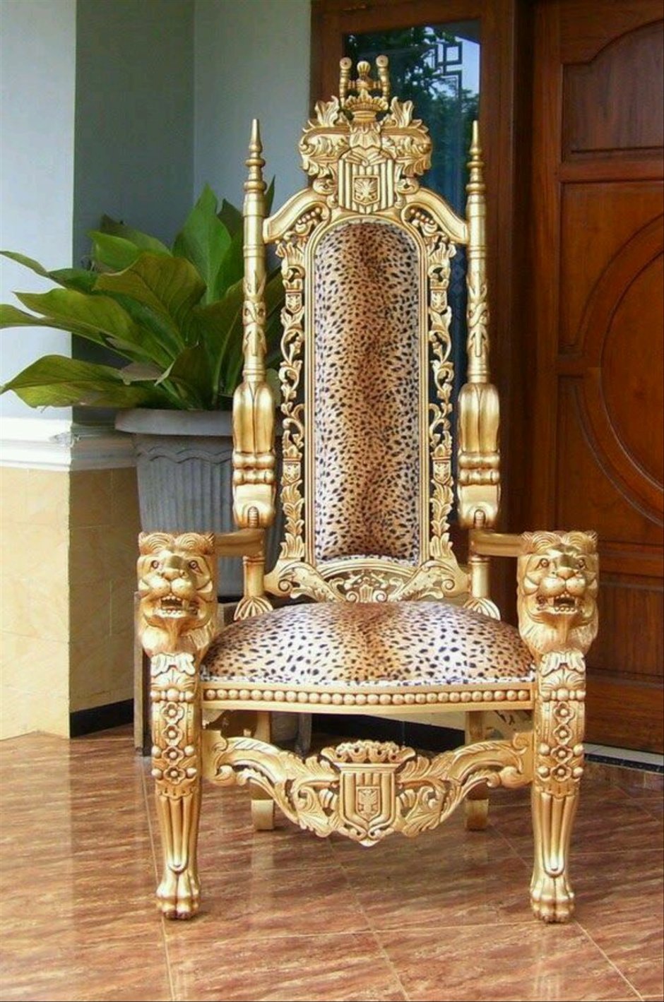 Трон Барокко