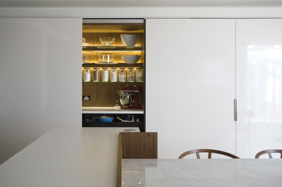 Сдвижной кухонный фартук