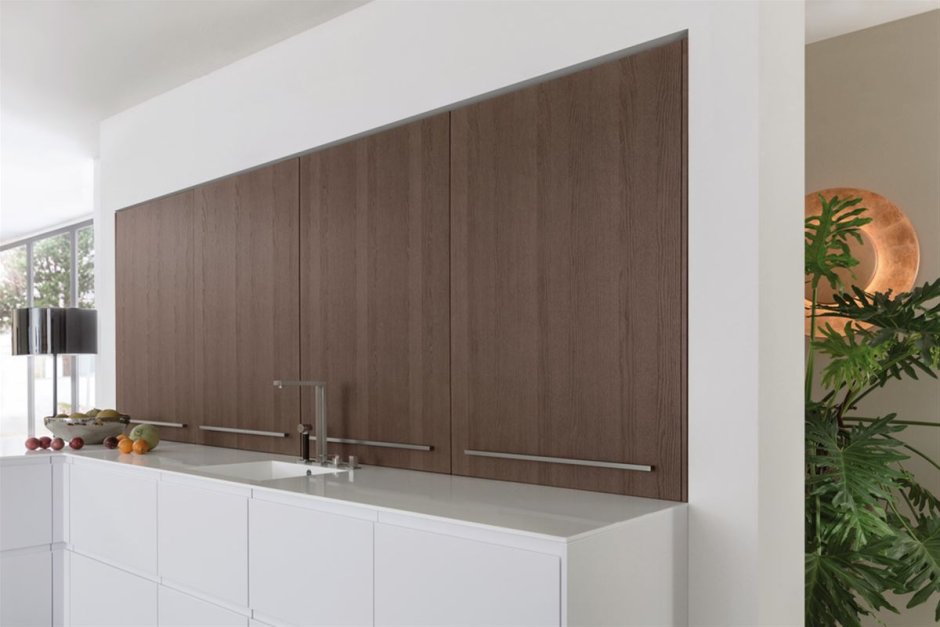 Кухня с раздвижными фасадами