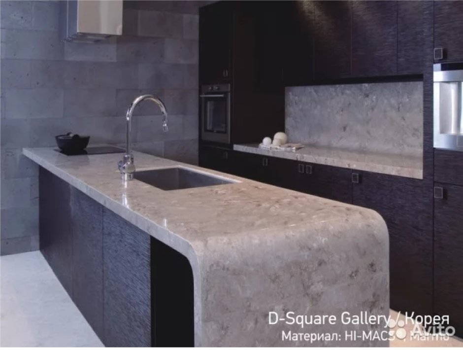 Кухня из серого мрамора