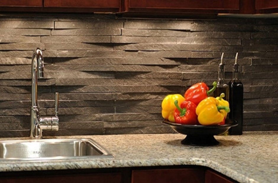 Фартук для кухни из камня