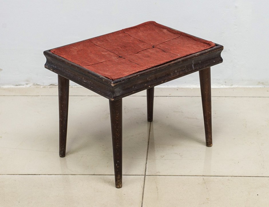 Пуфик антикварный для ног