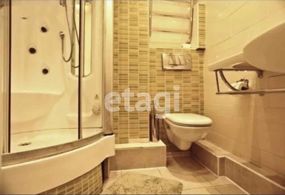 Ванная комната со стиральной машиной