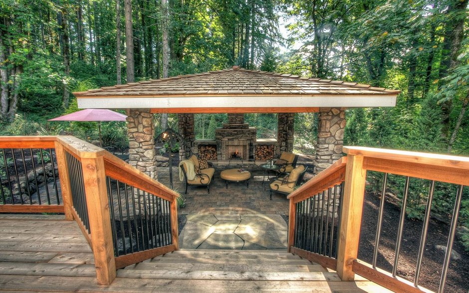 Беседка с мангальной зоной