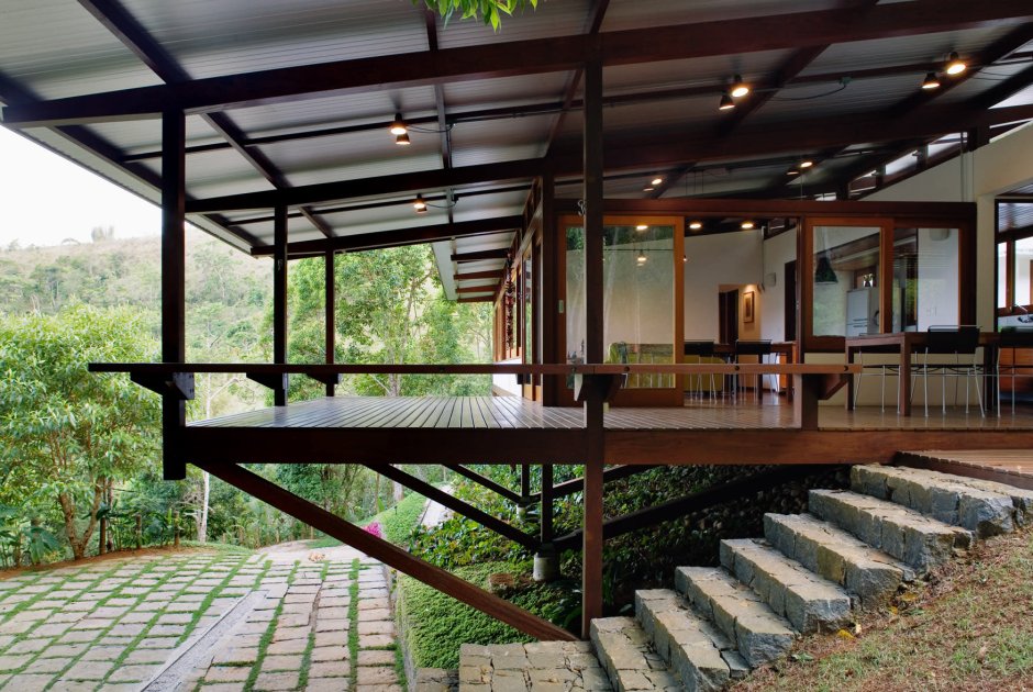 Терраса на сваях