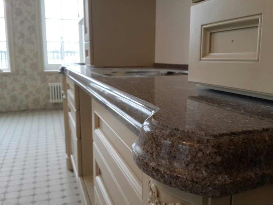 Каменный бордюр для кухни