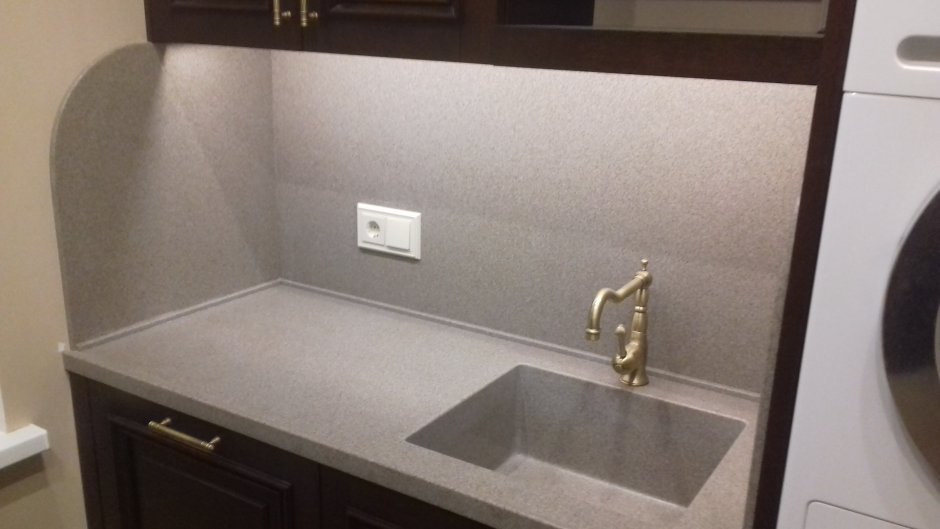 Треснула столешница из искусственного камня