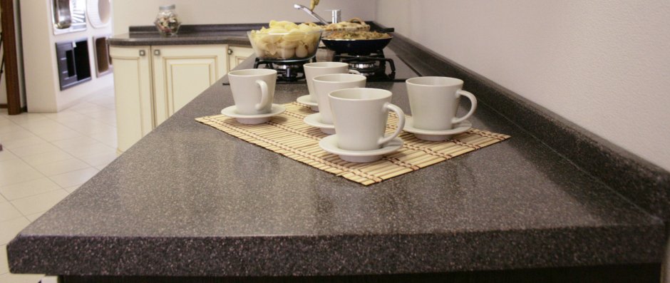 Столешница из искусственного камня