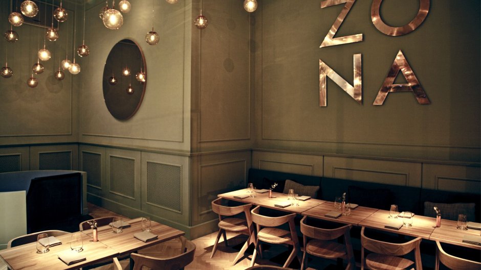 Освещение зала ресторана