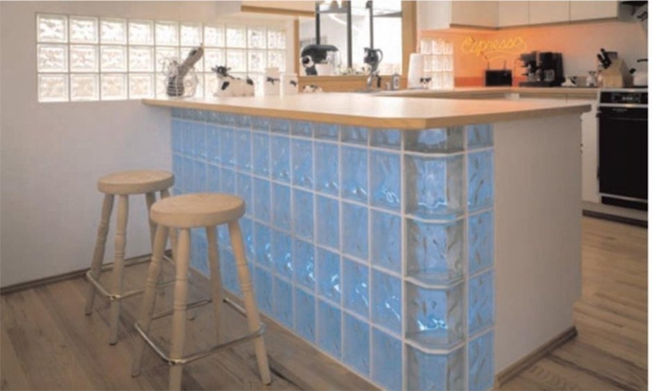 Барная стойка из стеклоблоков