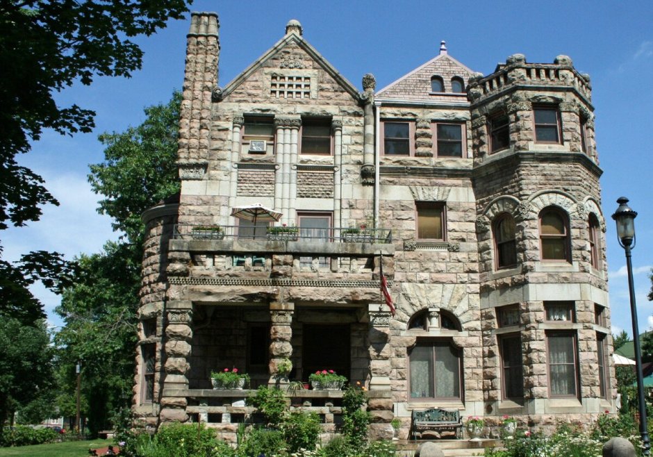 Романский стиль в архитектуре Викторианский