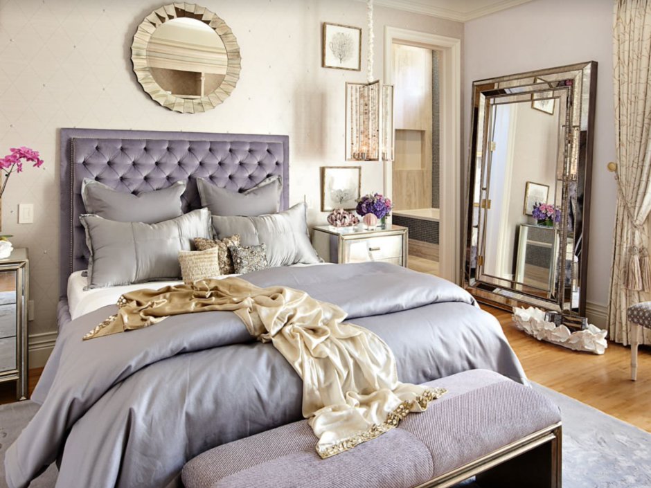 Серо золотая спальня