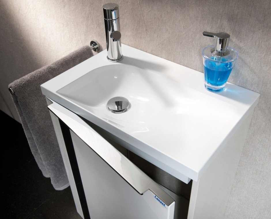 Раковина с тумбой для смесителя скрытого монтажа