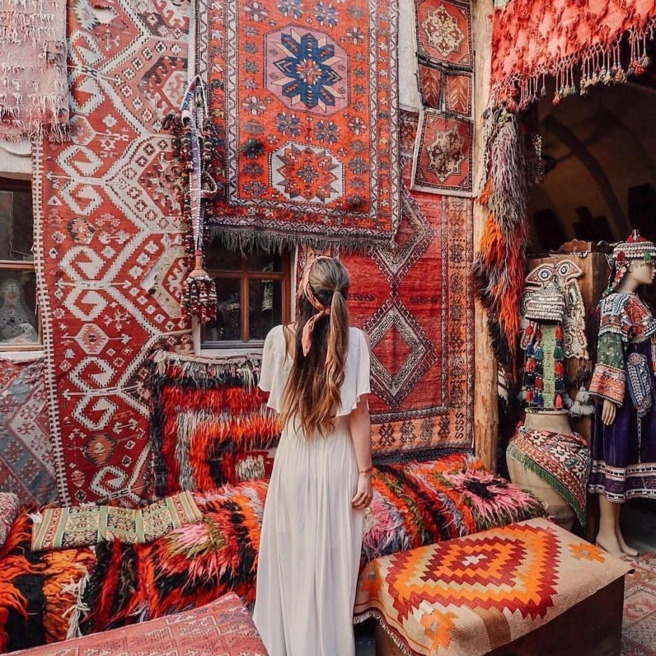 Изголовье из подушек