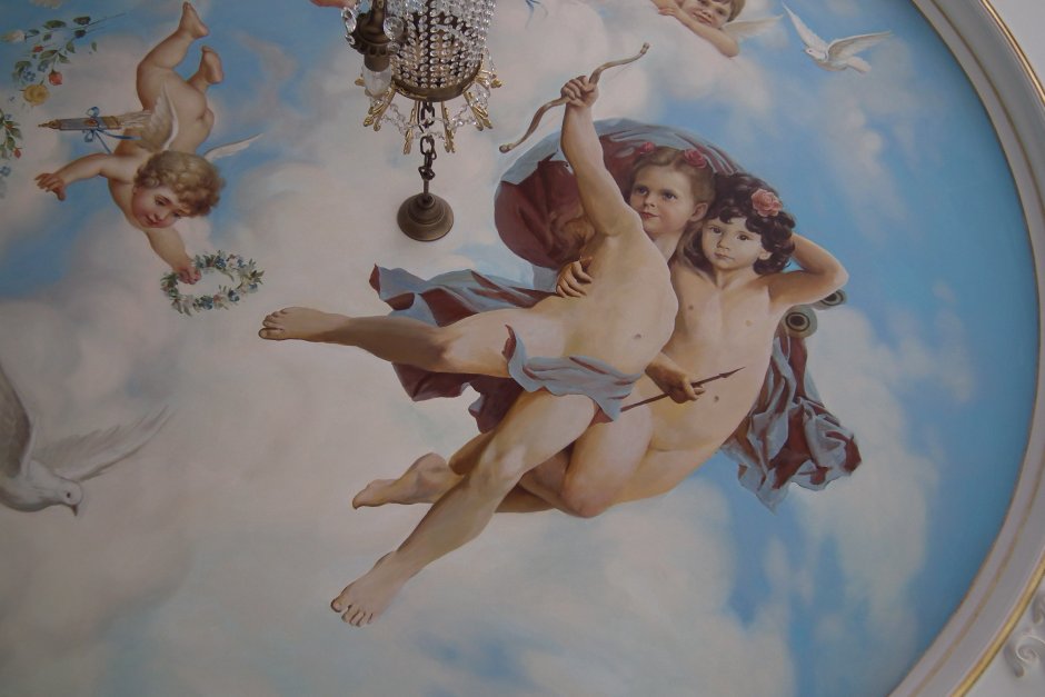 Потолок с ангелочками