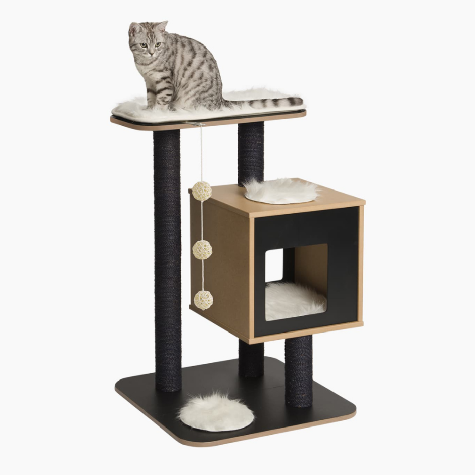 Огромный дом для кошек