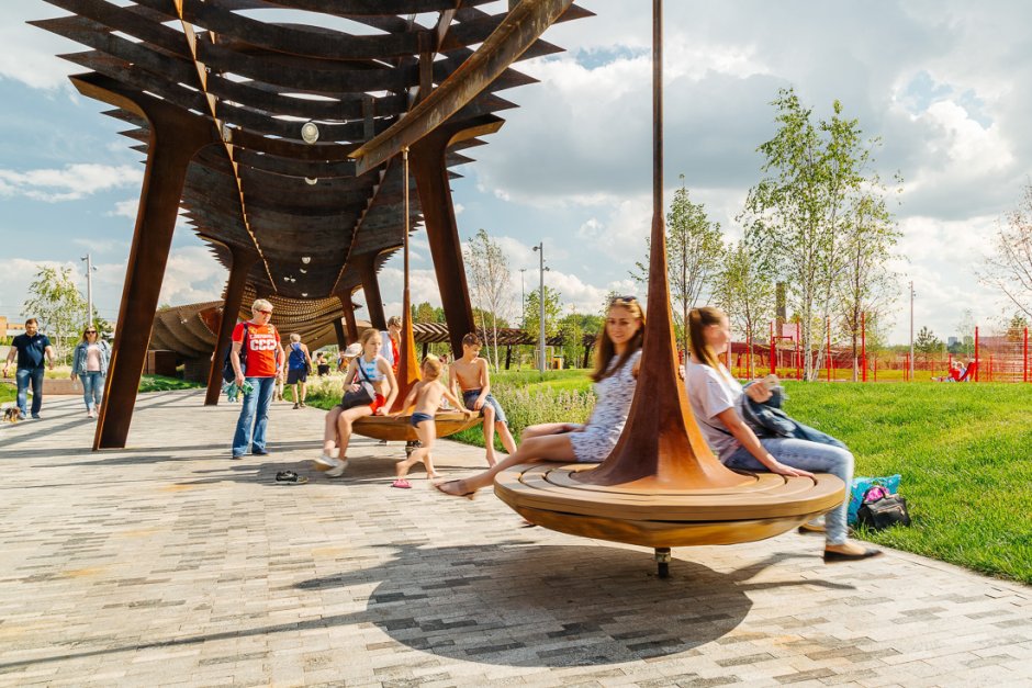 Площадка для отдыха в парке