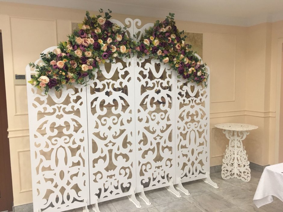 Фотозона с ширмой