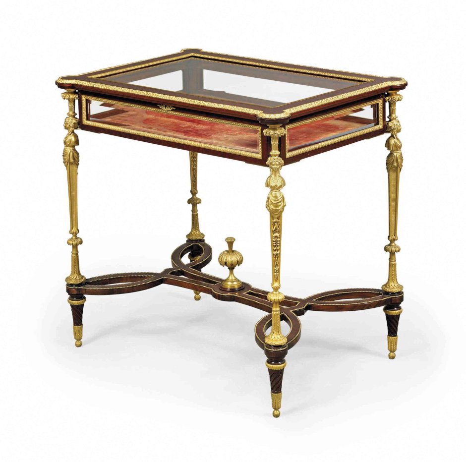 Антикварный столик витрина