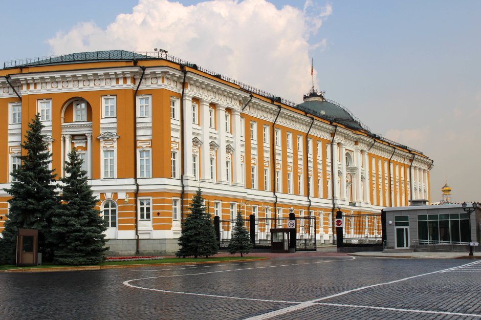 Сенатский дворец Московского Кремля кабинет президента