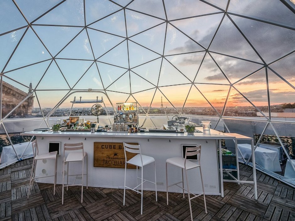 Прозрачный купол на крыше