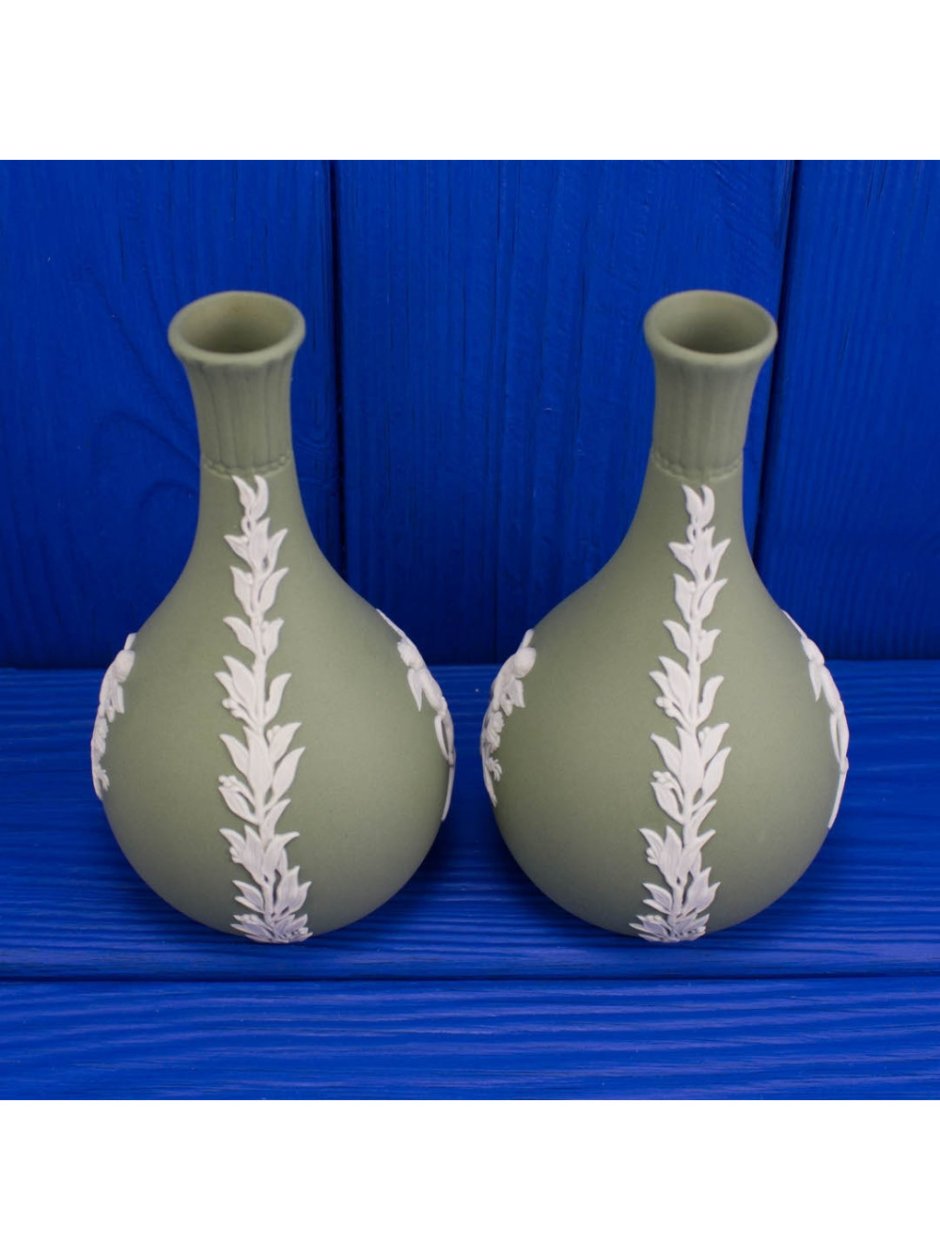 Ваза с узким горлышком