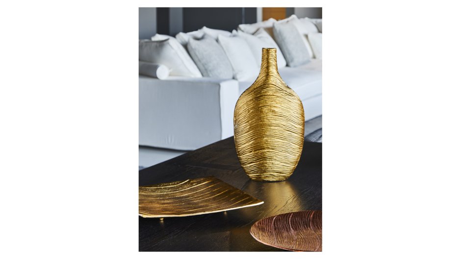 Ваза с узким горлышком