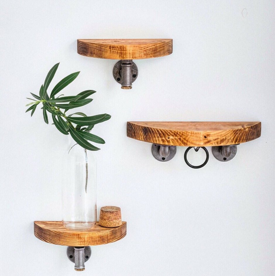 Полукруглая полка на стену из дерева