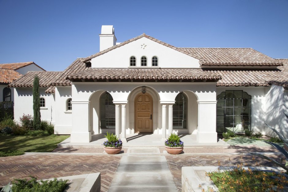 Испанский Нео колониальный стиль в архитектуре