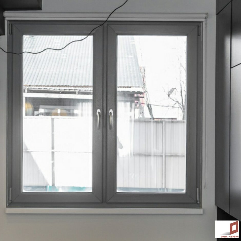 Ламинированные серые окна