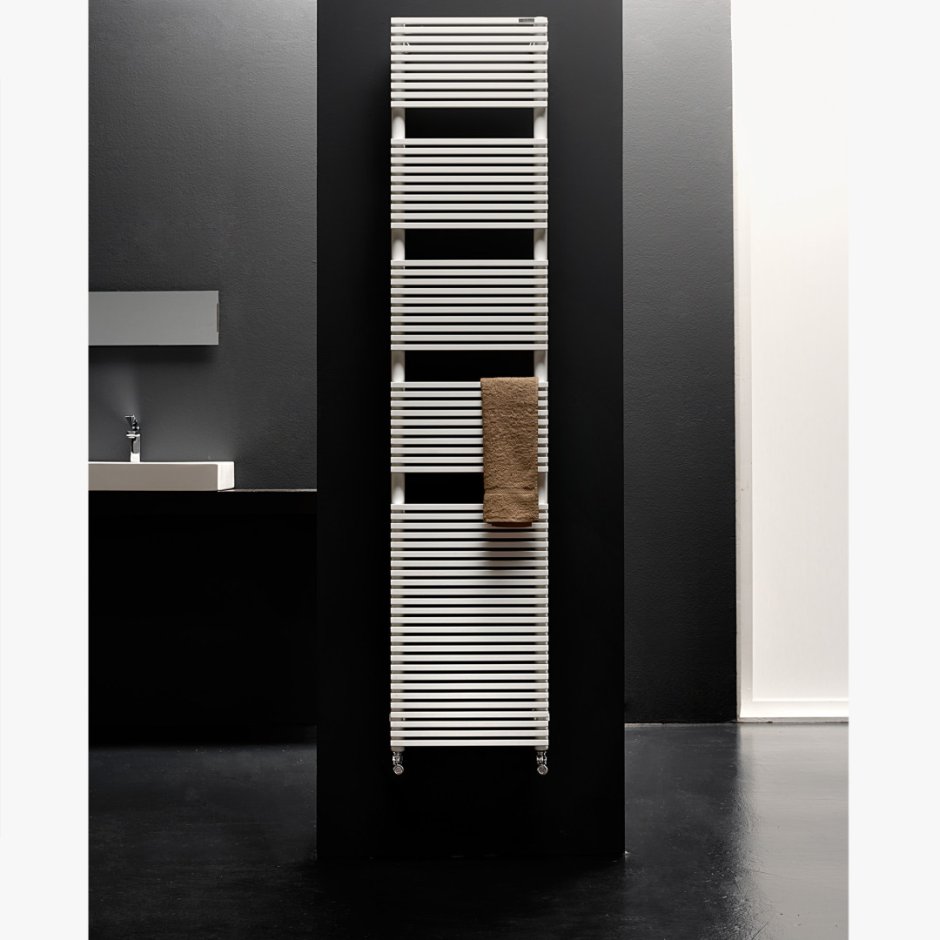 Полотенцесушитель-вешалка INR line Arc 30 080700.000074