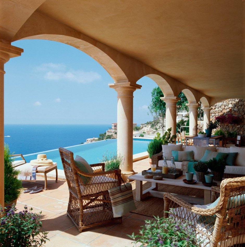 Вилла в средиземноморском стиле